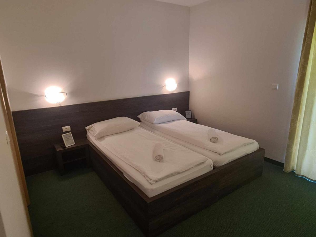 Hotel Lohovo Bihać Kültér fotó